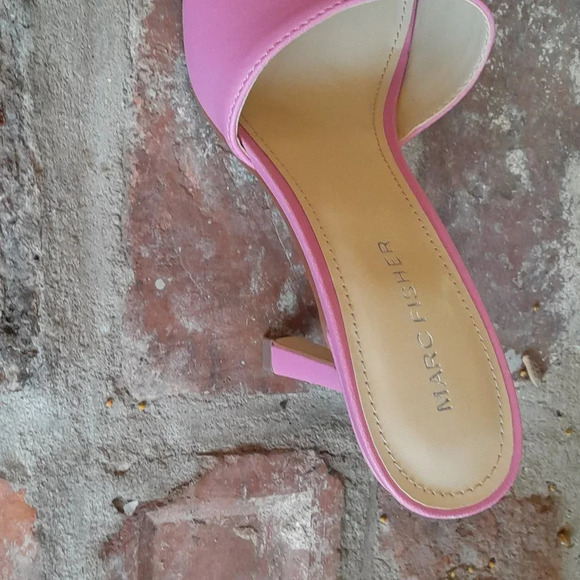 Marc Fisher Danria Med. Pink Sandal - Picture 7 of 12